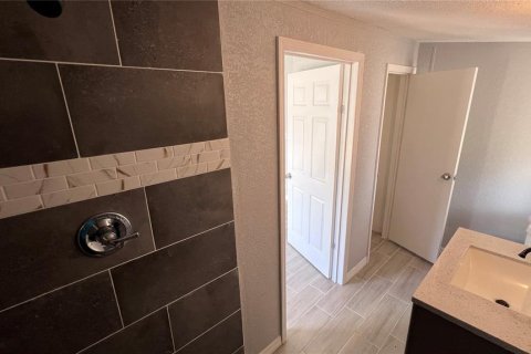Apartment in Lake Wales, Florida 4 bedrooms, 178.37 sq.m. № 1564174 - photo 7