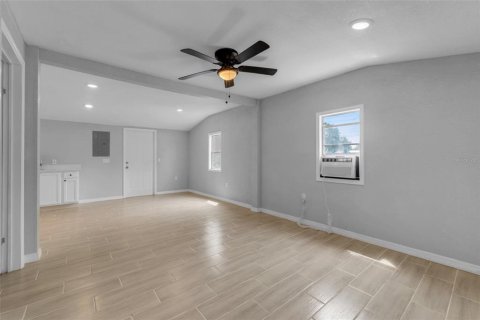 Apartment in Lake Wales, Florida 4 bedrooms, 178.37 sq.m. № 1564174 - photo 24