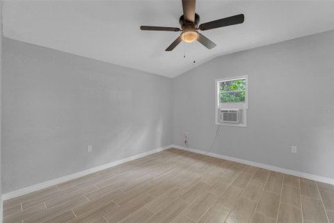 Apartment in Lake Wales, Florida 4 bedrooms, 178.37 sq.m. № 1564174 - photo 28