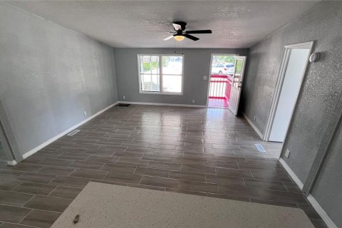 Apartment in Lake Wales, Florida 4 bedrooms, 178.37 sq.m. № 1564174 - photo 5