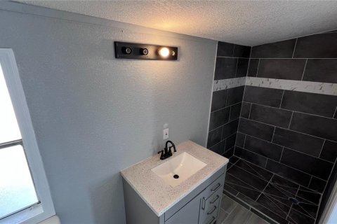 Apartment in Lake Wales, Florida 4 bedrooms, 178.37 sq.m. № 1564174 - photo 8