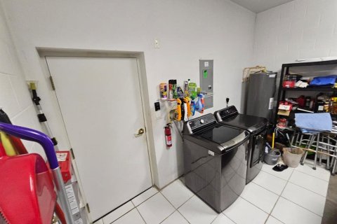 Touwnhouse à vendre à Tampa, Floride: 2 chambres, 129.41 m2 № 1918267 - photo 11