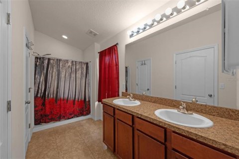 Touwnhouse à vendre à Fish Hawk, Floride: 2 chambres, 116.41 m2 № 1598548 - photo 6