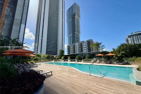 Condo in Miami, Florida, 2 bedrooms  № 2259937 - photo 22