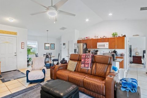 Villa ou maison à vendre à North Port, Floride: 3 chambres, 127 m2 № 1905014 - photo 5