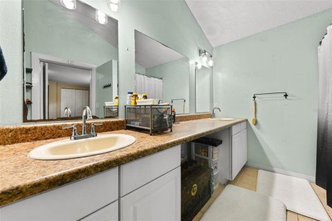 Casa en venta en Chuluota, Florida, 7 dormitorios, 504.65 m2 № 2107735 - foto 25