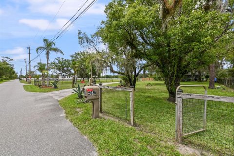Casa en venta en Chuluota, Florida, 7 dormitorios, 504.65 m2 № 2107735 - foto 4