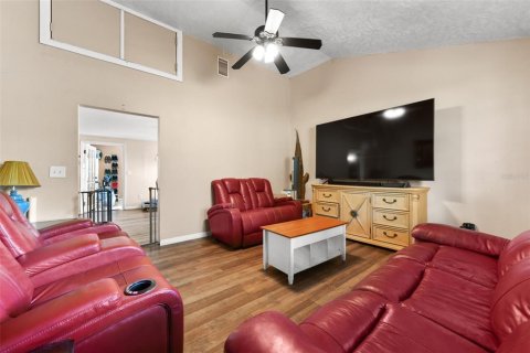 Casa en venta en Chuluota, Florida, 7 dormitorios, 504.65 m2 № 2107735 - foto 21