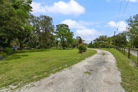 Casa en venta en Chuluota, Florida, 7 dormitorios, 504.65 m2 № 2107735 - foto 7