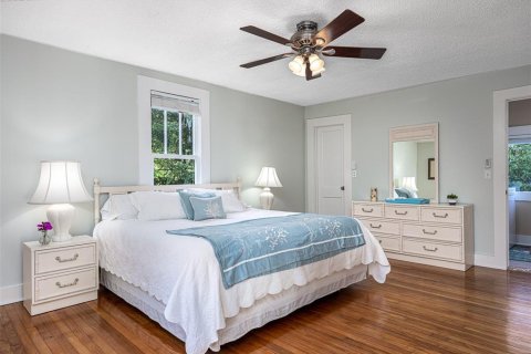 House in High Springs, Florida 3 bedrooms, 128.21 sq.m. № 1916285 - photo 20