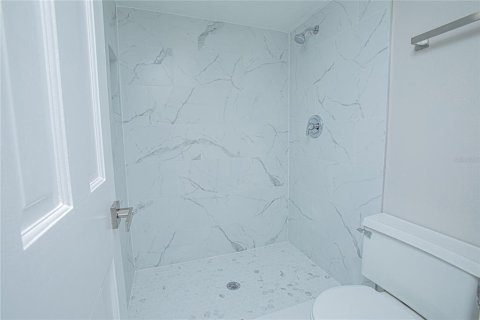Condo in Altamonte Springs, Florida, 2 bedrooms  № 1716986 - photo 23