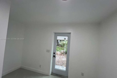 Villa ou maison à louer à Fort Lauderdale, Floride: 3 chambres, 108.6 m2 № 2001507 - photo 16