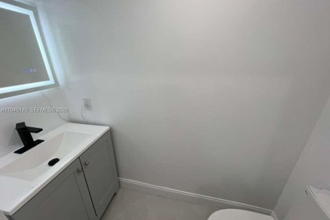 Villa ou maison à louer à Fort Lauderdale, Floride: 3 chambres, 108.6 m2 № 2001507 - photo 9