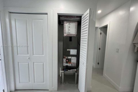 Villa ou maison à louer à Fort Lauderdale, Floride: 3 chambres, 108.6 m2 № 2001507 - photo 8