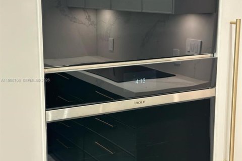 Condominio en alquiler en Key Biscayne, Florida, 2 dormitorios, 191.38 m2 № 2060928 - foto 7