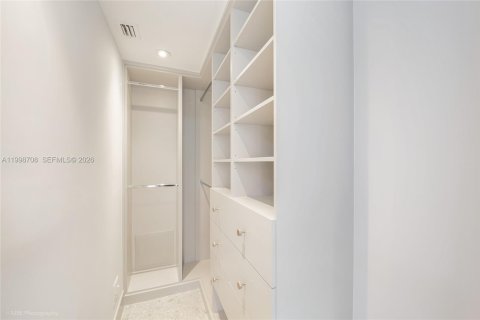 Condominio en alquiler en Key Biscayne, Florida, 2 dormitorios, 191.38 m2 № 2060928 - foto 30