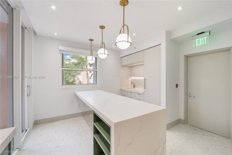 Condominio en alquiler en Key Biscayne, Florida, 2 dormitorios, 191.38 m2 № 2060928 - foto 10