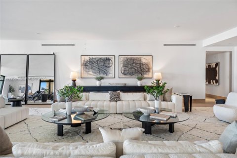 Condo in Miami Beach, Florida, 6 bedrooms № 1991343 - photo 5