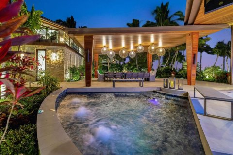 House in Fort Lauderdale, Florida 5 bedrooms, 712.19 sq.m. № 2185158 - photo 25