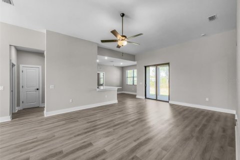 House in Port Charlotte, Florida 4 bedrooms, 183.95 sq.m. № 1425863 - photo 7