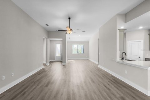 House in Port Charlotte, Florida 4 bedrooms, 183.95 sq.m. № 1425863 - photo 5