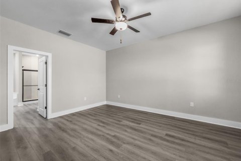 House in Port Charlotte, Florida 4 bedrooms, 183.95 sq.m. № 1425863 - photo 12