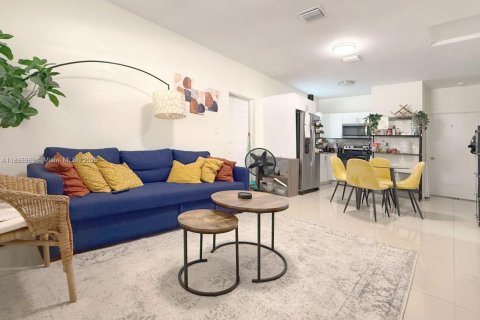 Снять в аренду коммерческую недвижимость в Майами, Флорида № 1933958 - фото 4