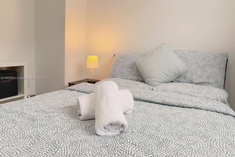 Снять в аренду коммерческую недвижимость в Майами, Флорида № 1933958 - фото 9