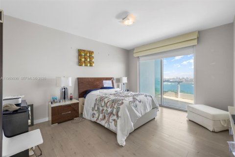 Снять в аренду кондоминиум в Майами, Флорида 3 спальни, 157.38м2, № 2030861 - фото 15