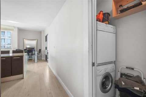 Снять в аренду кондоминиум в Майами, Флорида 3 спальни, 157.38м2, № 2030861 - фото 7