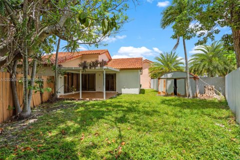 House in Miami, Florida 3 bedrooms, 115.66 sq.m. № 2087073 - photo 7
