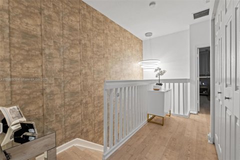 Townhouse in Doral, Florida 3 bedrooms, 149.11 sq.m. № 1951283 - photo 25