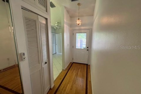 House in Palm Harbor, Florida 2 bedrooms, 125.42 sq.m. № 1542829 - photo 5