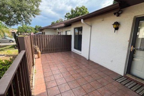 House in Palm Harbor, Florida 2 bedrooms, 125.42 sq.m. № 1542829 - photo 2