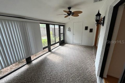 House in Palm Harbor, Florida 2 bedrooms, 125.42 sq.m. № 1542829 - photo 14