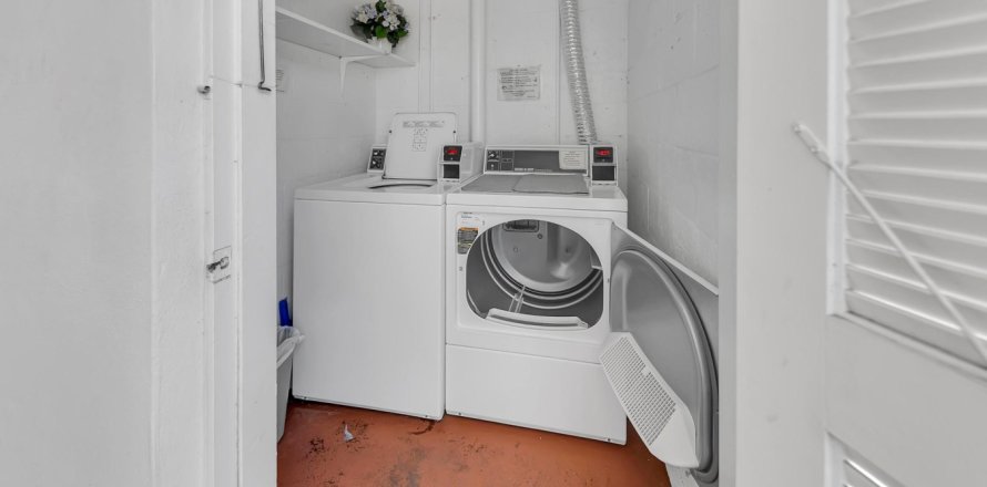 Condominio en Stuart, Florida, 2 dormitorios № 1177228