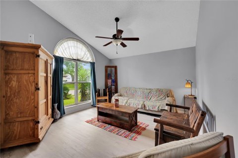 Villa ou maison à vendre à Orlando, Floride: 3 chambres, 176.05 m2 № 2427420 - photo 9
