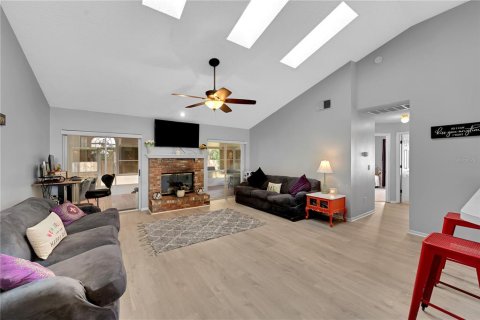 Villa ou maison à vendre à Orlando, Floride: 3 chambres, 176.05 m2 № 2427420 - photo 20