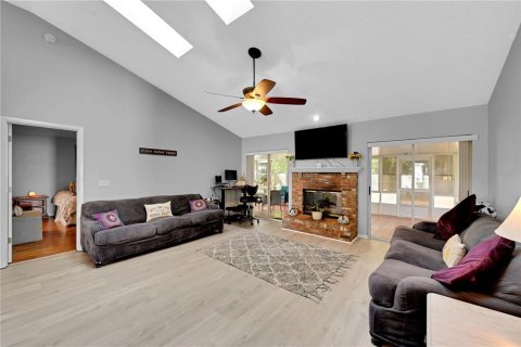 Villa ou maison à vendre à Orlando, Floride: 3 chambres, 176.05 m2 № 2427420 - photo 22