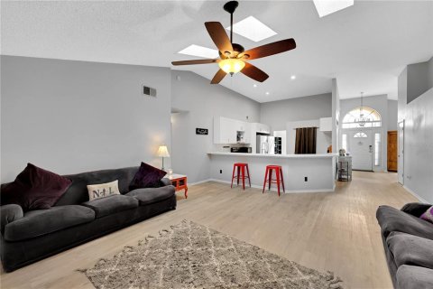 Villa ou maison à vendre à Orlando, Floride: 3 chambres, 176.05 m2 № 2427420 - photo 24