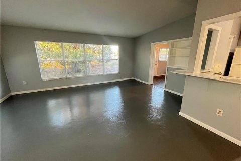 Villa ou maison à louer à Bartow, Floride: 3 chambres, 136.94 m2 № 2420331 - photo 4