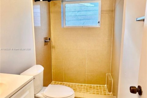 Villa ou maison à louer à Miami Beach, Floride: 1 chambre, 548.03 m2 № 1954729 - photo 6