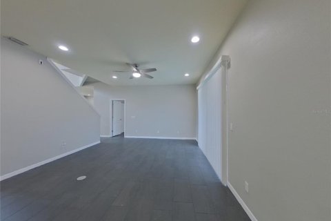House in Bradenton, Florida 4 bedrooms, 235.23 sq.m. № 1912754 - photo 4