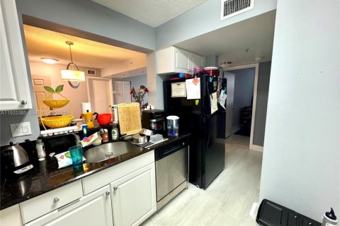 Condominio en venta en Hollywood, Florida, 2 dormitorios, 89.19 m2 № 1983900 - foto 22