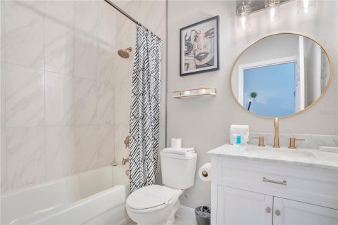 Villa ou maison à louer à Haines City, Floride: 4 chambres, 200.39 m2 № 2105140 - photo 16