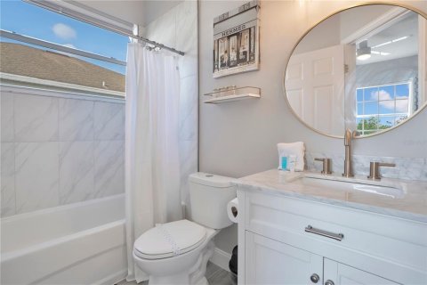Villa ou maison à louer à Haines City, Floride: 4 chambres, 200.39 m2 № 2105140 - photo 14