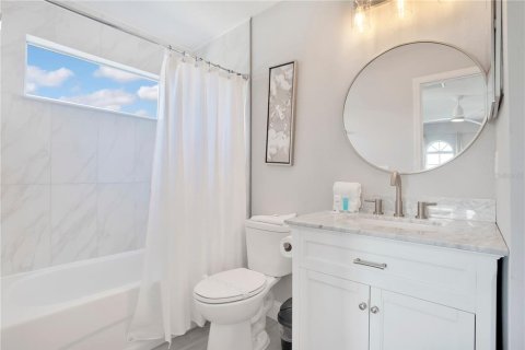Villa ou maison à louer à Haines City, Floride: 4 chambres, 200.39 m2 № 2105140 - photo 19