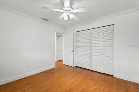 House in Holiday, Florida 4 bedrooms, 195.09 sq.m. № 2429421 - photo 26