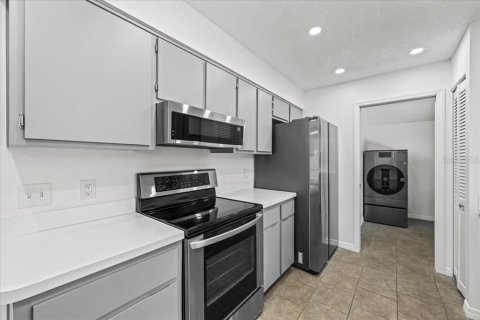 House in Holiday, Florida 4 bedrooms, 195.09 sq.m. № 2429421 - photo 14