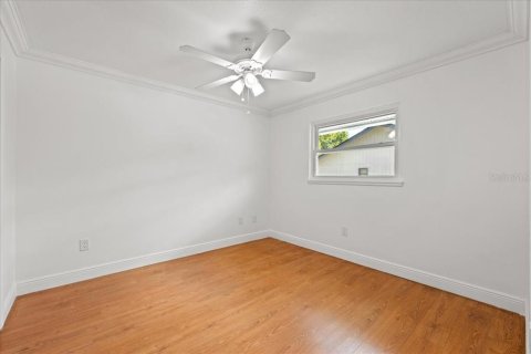 House in Holiday, Florida 4 bedrooms, 195.09 sq.m. № 2429421 - photo 25